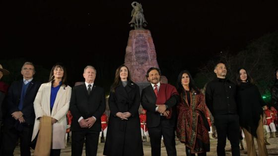 Con la Guardia bajo las estrellas presidida por el gobernador Sáenz y la vicepresidenta Villarruel comenzaron los homenajes al General Güemes