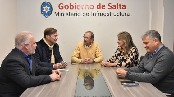 El sector de la construcción fue informado por el Gobierno sobre los convenios firmados con Nación para reactivar obras