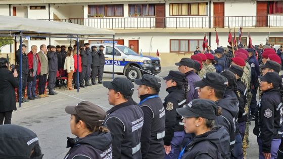 Entrega de móviles a la Policía de Salta