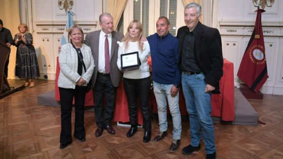 Homenajearon a locutores emblemáticos del medio salteño   