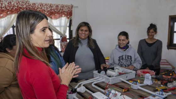 Más mujeres y LGBTIQ+ finalizan con éxito los talleres del programa “Constructoras”