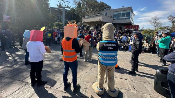 Ciudadanos fueron concientizados sobre seguridad vial en el Cerro San Bernardo