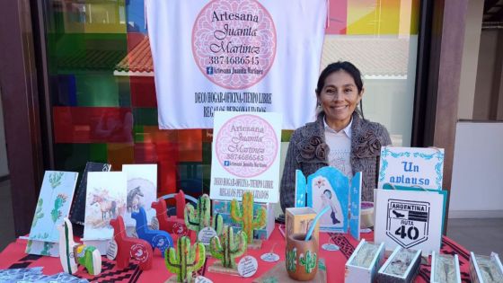 Artesanos de El Carril exponen y venden en el Mercado Artesanal de Salta