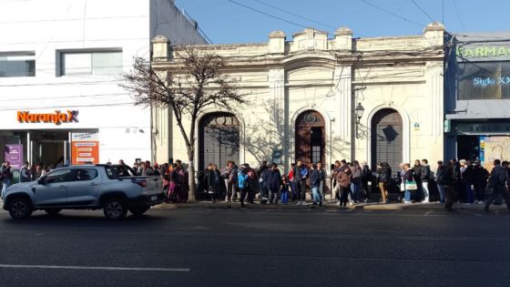 Defensa del Consumidor realizó inspección en Tarjeta Naranja y detectó irregularidades en la atención al público