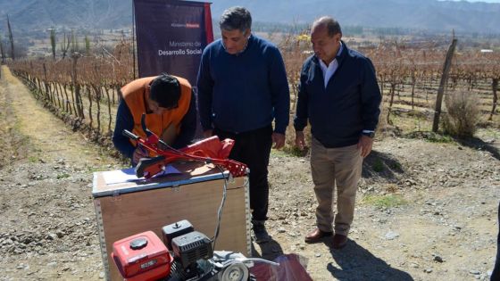 En Seclantás y Cachi, el Gobierno provincial entregó herramientas a productores