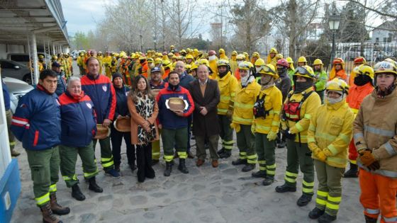 Bomberos voluntarios de Salta, Jujuy, Catamarca, Tucumán y Santiago del Estero realizaron entrenamientos para combatir incendios forestales