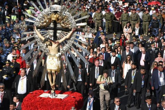 El pueblo de Salta renovó su Pacto  de Fidelidad y amor con el Señor y la Virgen del Milagro