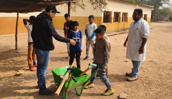 La Delegación de Asuntos Indígenas brindó herramientas para huertas escolares del norte provincial