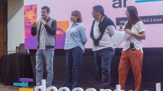 Exponen cómo avanzó el Gobierno implementando tecnología blockchain en un evento sobre criptoeconomía