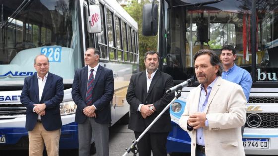 SAETA sumó 94 coches O Km: El gobernador Sáenz encabezó la presentación oficial