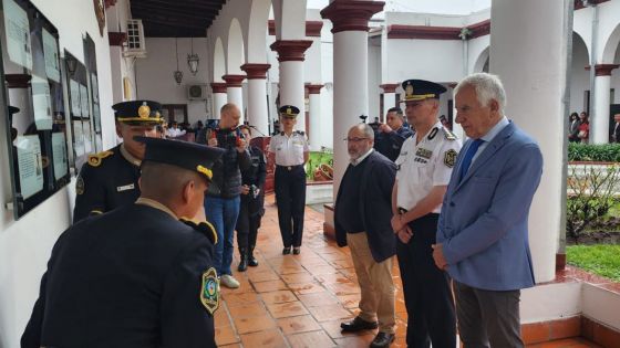 Homenaje a policías caídos en cumplimiento del deber