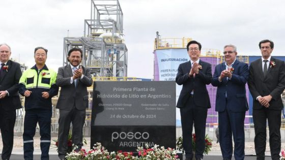 Sáenz inauguró en Salta la primera planta comercial de producción de hidróxido de litio del país