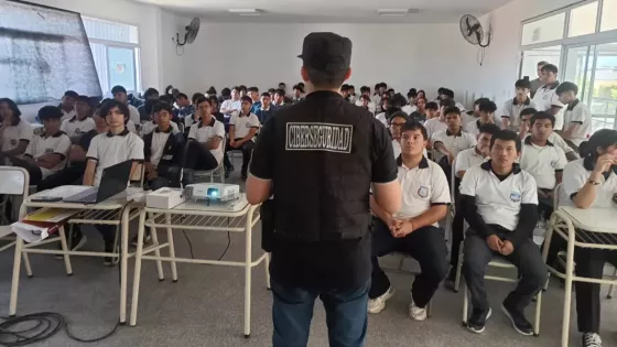 Seguridad concientizó a estudiantes sobre los riesgos en el ciberespacio