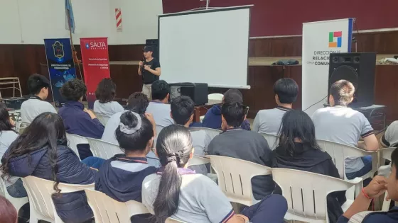 Seguridad concientizó a más de 200 adolescentes sobre los riesgos en el ciberespacio