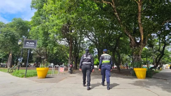 Se reforzó la presencia policial con patrullas de investigaciones en la plaza Alvarado