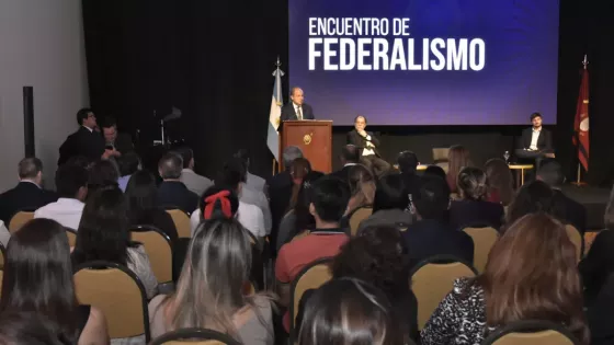 Salta y Jujuy debatieron sobre Federalismo a 30 años de la reforma constitucional