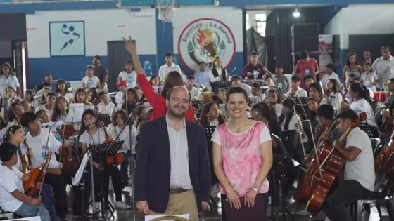 Más de 230 estudiantes participaron en un encuentro federal de orquestas y coros locales