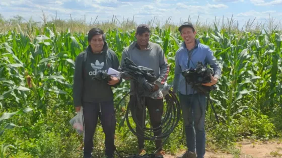 Asistencia de la Delegación de Asuntos Indígenas a trabajadores de huertas en Santa Victoria Este