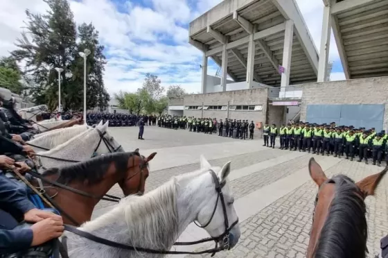 Cobertura de seguridad por el partido entre Central Norte y Gimnasia y Tiro