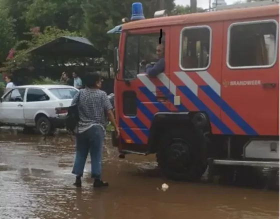 Familias de barrio 20 de Junio de Metán son relevadas y acompañadas por ingreso de agua en sus viviendas