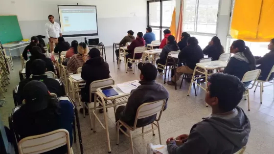 Puna salteña: arrancó la capacitación Manejo de Maquinaria Pesada con perspectiva de género